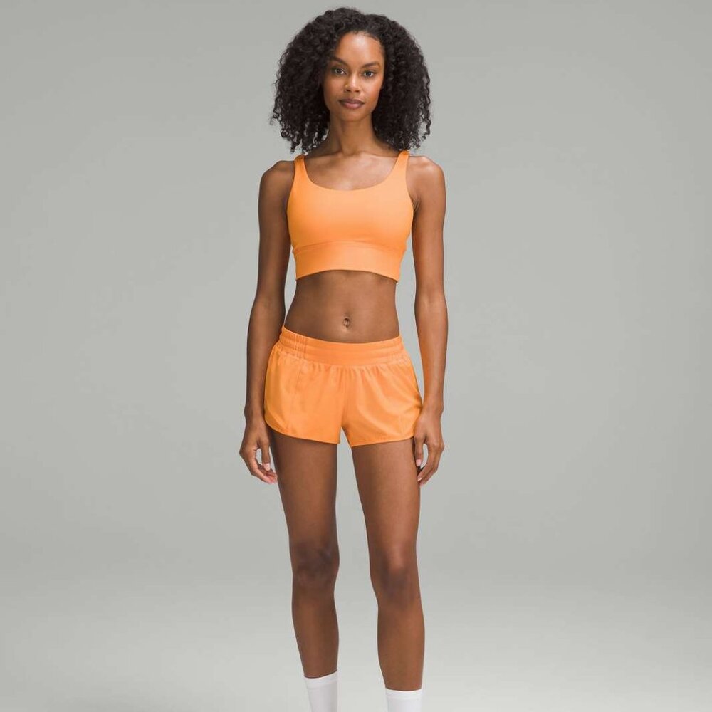 ***NWT Lululemon Hotty Hot Low-Rise Lined Short 2.5"***